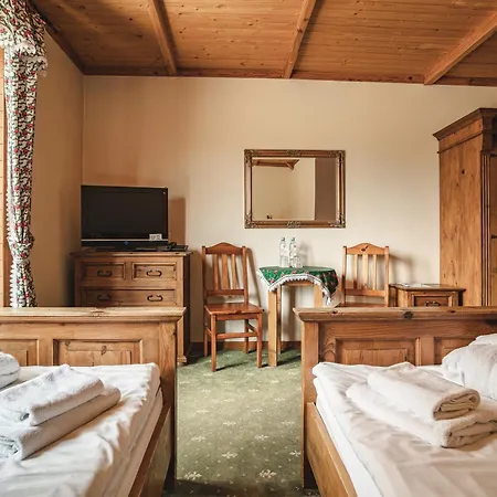 Semesteranläggning (resort) Bialy Dunajec & 4*