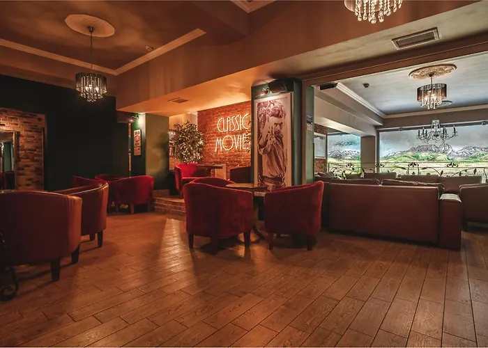 Bialy Dunajec & אתר נופש 4*